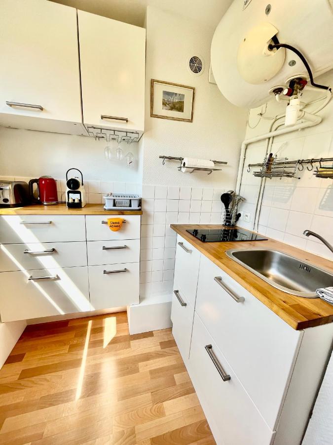 Les Pieds Dans L'eau Apartment